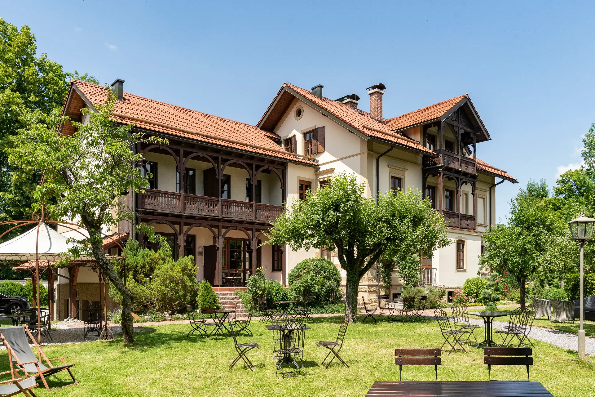 Villa Fantasia Budget Boutique Hotel