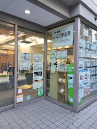 株式会社ニイノリアルタウン情報館_梅屋敷店