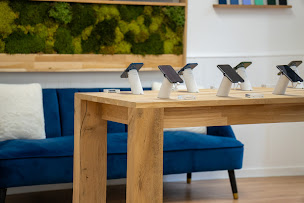 Photo n°4 de Phoner Vitré - Téléphone reconditionné, reprise, réparation, forfaits mobiles et protection à Vitré (Opérateur téléphonique)