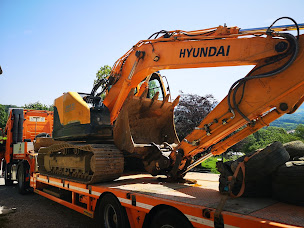 Photo n°6 de Sarl TISSOT - Travaux publics et travaux agricoles Haute-Savoie 74 à Cernex (Service de déneigement)