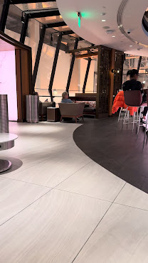 Delta Sky Club by null