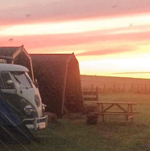 Ayres Rock Orkney Hostel & Campsite by null