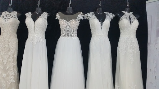Melba's Alterations - Visual