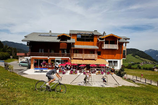Photo de Hôtel les Skieurs
