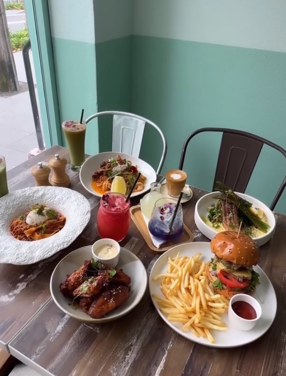 Food Addict — photo 2