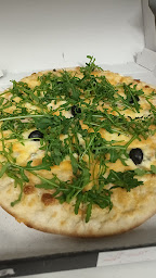 Photo n°4 de Pizzeria Le Hangar à Gallargues-le-Montueux (Pizzas à emporter)