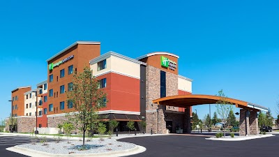 Holiday Inn Express & Suites Butte