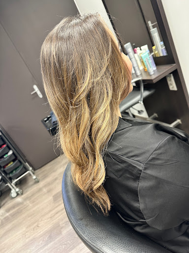 Coiffeur Montech - Bruno Flaujac Coiffures - Thumbnail