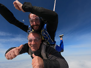 Photo n°29 de UP n FLY - Saut en parachute Avignon - Stage PAC à Pujaut (École de parachutisme)