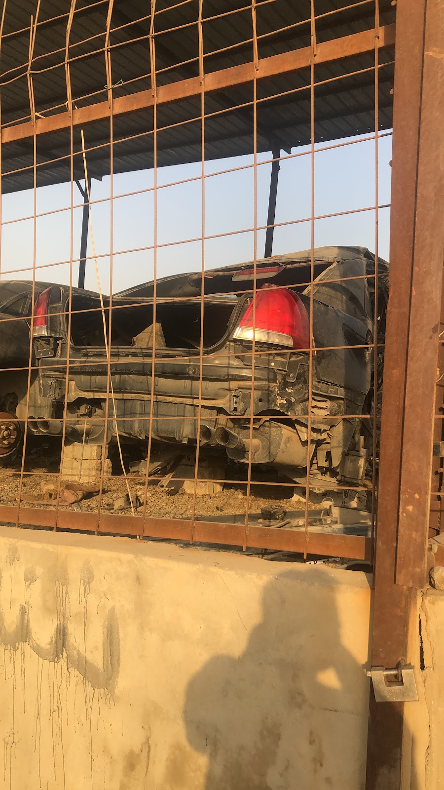 ابو همام لشراء جميع انواع السيارات المصدومة والمخبطة والمستعمل والتشليح - صورة 2