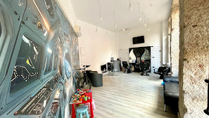 Photo n°43 de Julien Maldinez Coiffeur Hommes Et Enfants à Menton (Salon de coiffure)