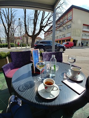 Caffe Azzurro, Author: Dalibor Stojnic