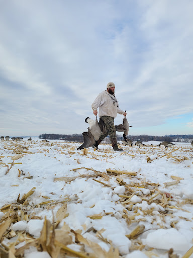 Snow Country Outfitters Minnesota - Thumbnail