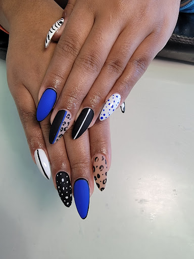 BANGNJEN Crystal Nails - Thumbnail