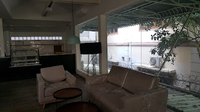 Photos of Le March&eacute;