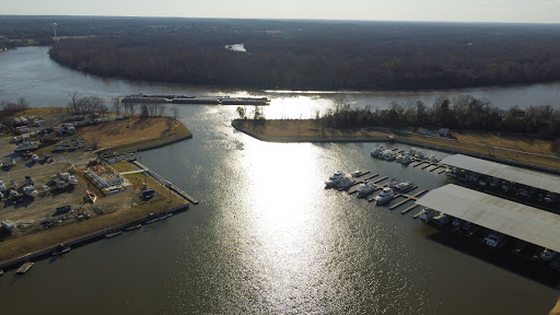 Kingfisher Bay Marina & RV Park Office/Fueldock