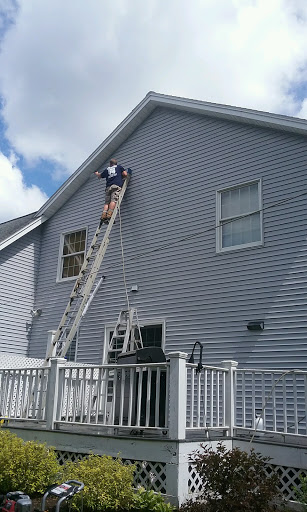 Man Under Pressure - Exterior Cleaning + Pressure Washing - Thumbnail