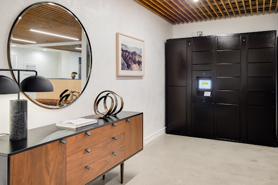 Vica Silverlake by null