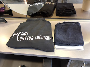 Photo n°22 de Vincent's Coiffure à Eckbolsheim (Salon de coiffure)