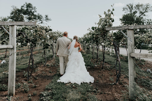 Prairie Crossing Vineyard & Winery - Thumbnail
