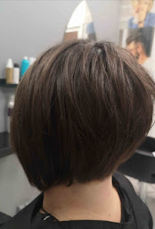 Photo n°4 de L'art du cheveu à Léré (Salon de coiffure)