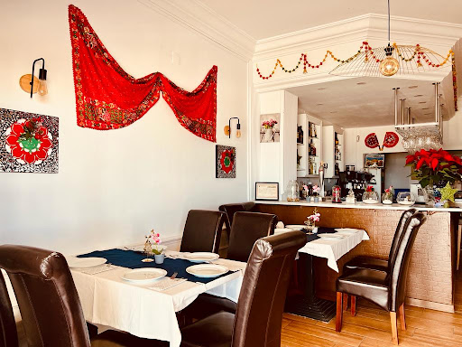 BASRA ROYAL INDIAN RESTAURANTE