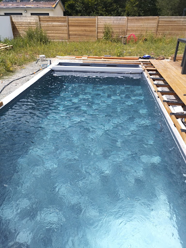 Photo de TOUT POUR LA PISCINE 03 - Réseau Océazur - Dépannage - Entretien - Rénovation - Équipement à Broût-Vernet (03110)