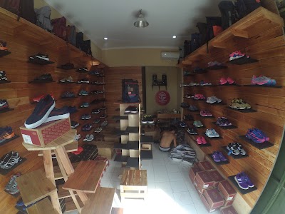 Photos of PUGNA STORE