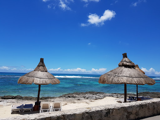 Doctor Cancun José Díaz-Ordaz C.