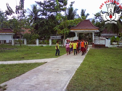 Photos of SDN Sidaurip 02