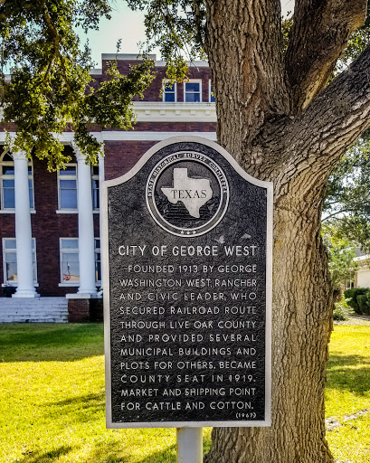 Live Oak County Courthouse - Thumbnail