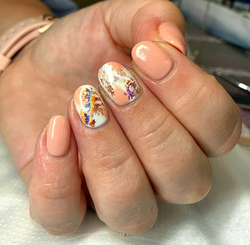 Bloom Nails - Visual