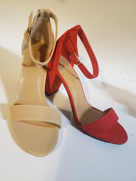 Rubi's Fashion by null