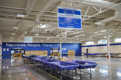 Goodwill Industries Outlet Store - Thumbnail