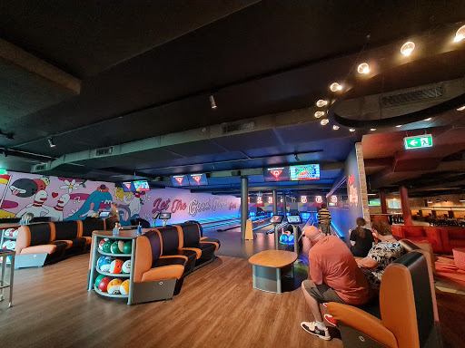 Social Alley Ten Pin Bowling - Thumbnail