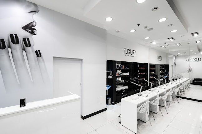 LUXURY Studio Paznokci - Piaseczno