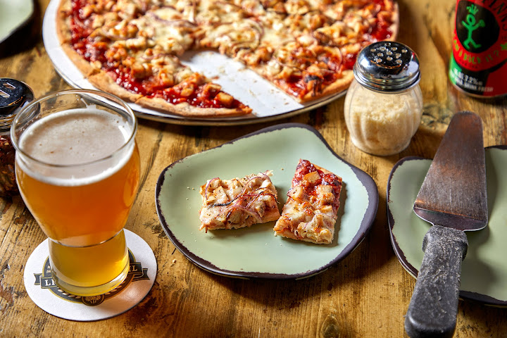 Mickey Finn's Brewery by null