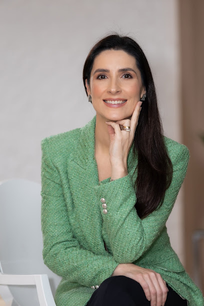 Dra. Bárbara Schmalz - Dermatologista Joinville - Tratamento Capilar