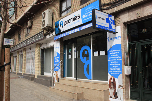 Clínica Veterinaria Jeremías Lumiares