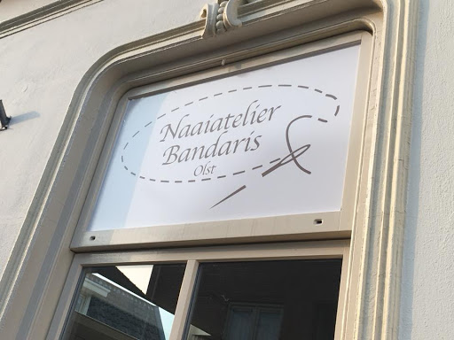 Bandaris Olst