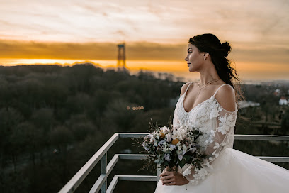 BYKRAGSKOV - Hår og makeup artist