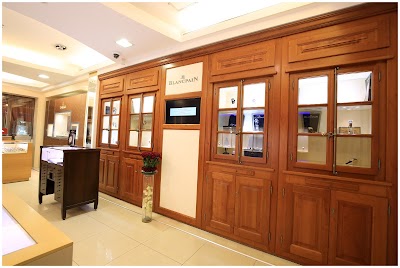 Photos of Morad Yousuf Behbehani - Luxury Watches Store - Al Hamra Luxury