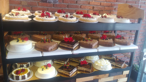 Pasteleria alfajor Logo