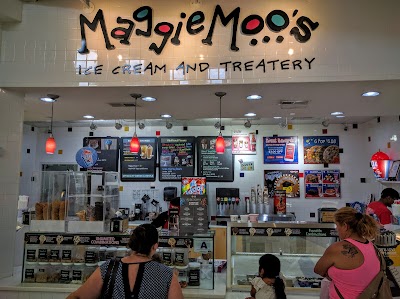 Photos of Great American Cookies & Maggie Moo's Ice Cream And Treatery