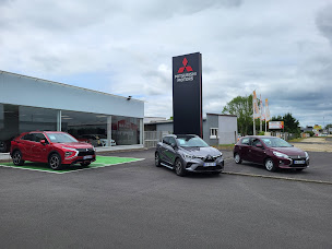 Photo n°4 de HONDA - MITSUBISHI MOTORS - SPÉCIALISTE VÉHICULE JAPONAIS - BOURGES à Saint-Doulchard (Garage automobile)