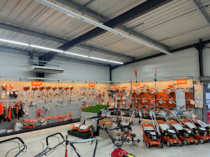 Photo n°1 de Montpon Motoculture à Montpon-Ménestérol (Magasin de matériel de motoculture)