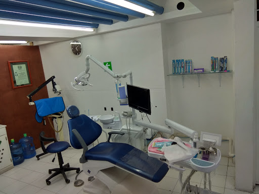 Consultorio Dental "DE LA ROSA"
