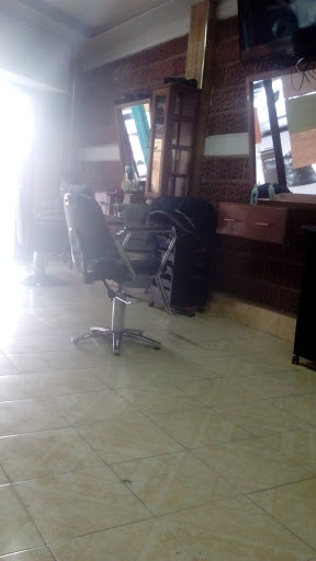 Barber shop & Estetica Leo Gallery - Mexico