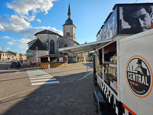 Photo 4 - Food truck Le Central 𝕮𝖍𝖆𝖒𝖕𝖎𝖔𝖓 𝕹𝖔𝖗𝖉-𝖊𝖘𝖙 𝖉𝖚 𝖇𝖚𝖗𝖌𝖊𝖗 ® 4ème meilleurs burger de France 2024.