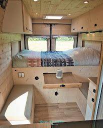 Photo n°9 de FRENCH CAMPERS à Lempzours (Concessionnaire de véhicules de loisirs)